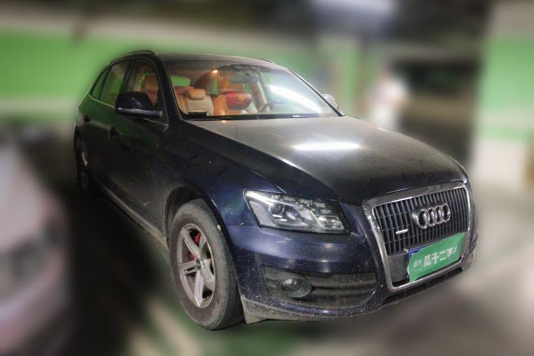 Used Audi Q5 2010 2.0TFSI Trendy Edition Front Right 45 Deg
