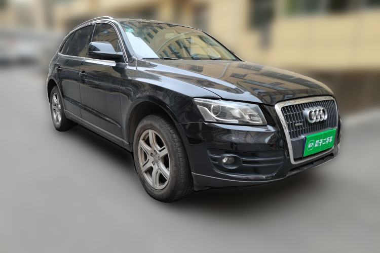Used Audi Q5 2010 2.0TFSI Technology Edition Front Right 45 Deg