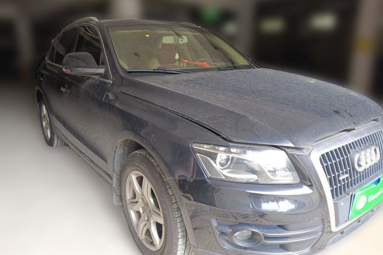 Used Audi Q5 2010 2.0TFSI Trendy Edition Front Right 45 Deg