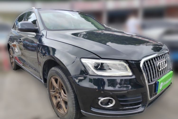 Used Audi Q5 2010 2.0TFSI Technology Edition Front Right 45 Deg