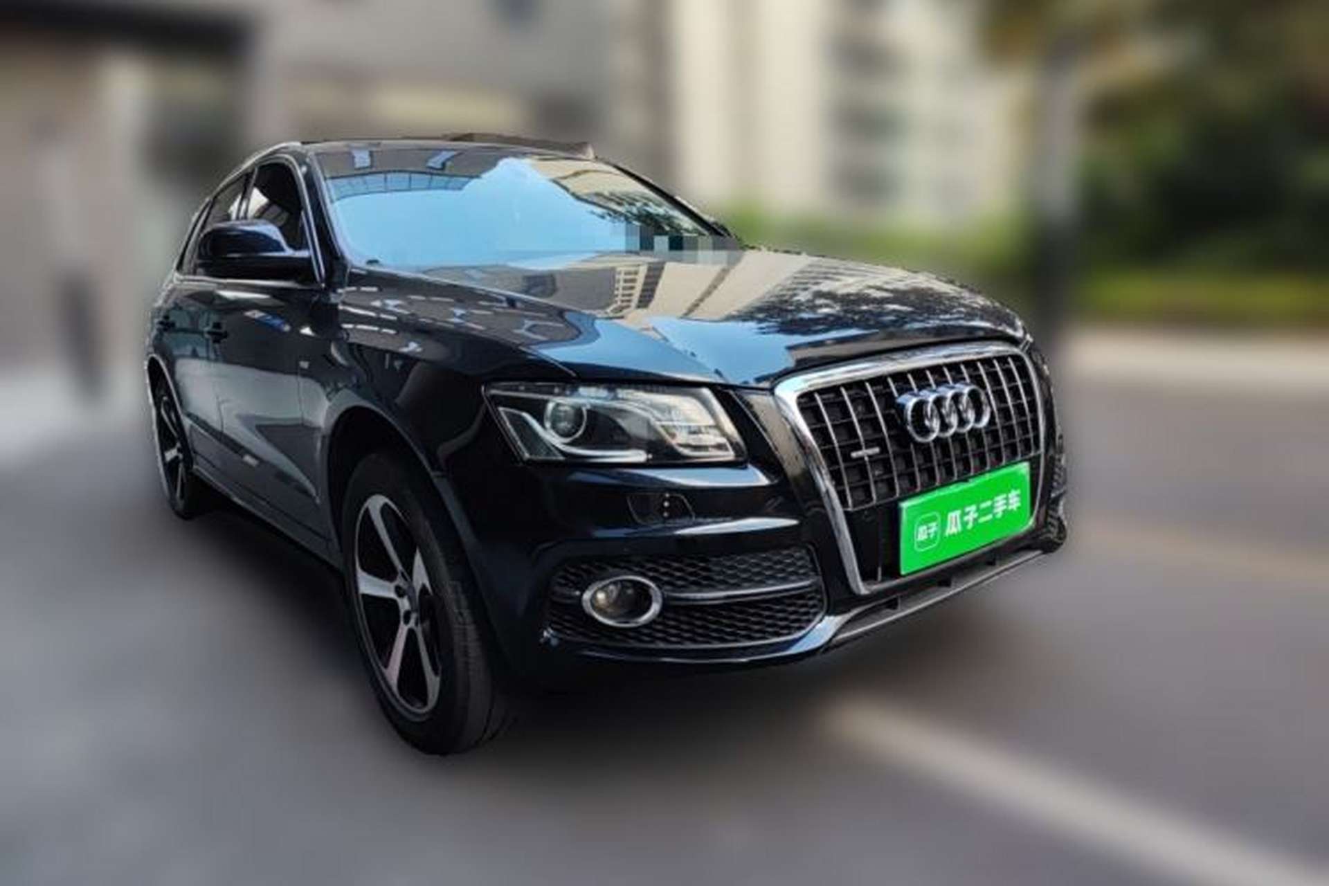 Used Audi Q5 2010 2.0TFSI Off-Road Version Front Right 45 Deg