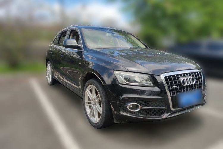 Used Audi Q5 2010 3.2 FSI Sport Edition Front Right 45 Deg