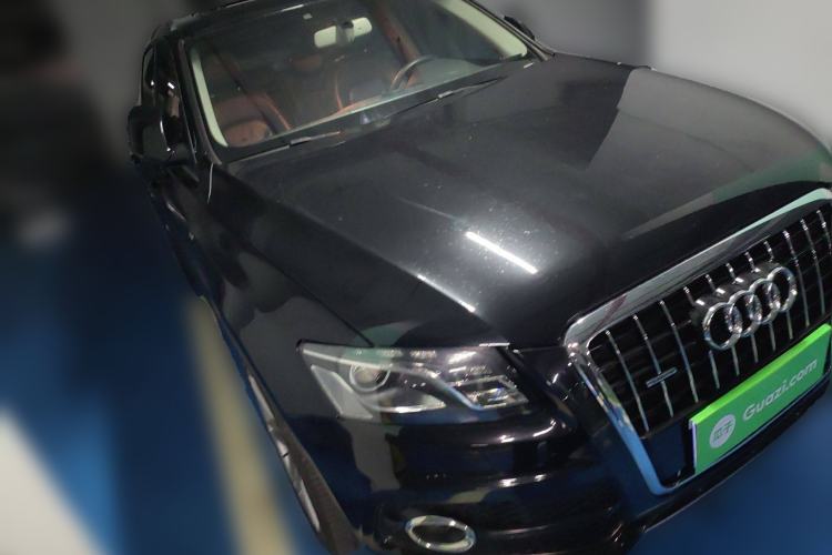 Used Audi Q5 2010 3.2 FSI Sport Edition Front Right 45 Deg