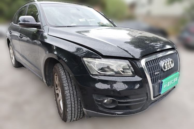 Used Audi Q5 2010 2.0TFSI Off-Road Version Front Right 45 Deg