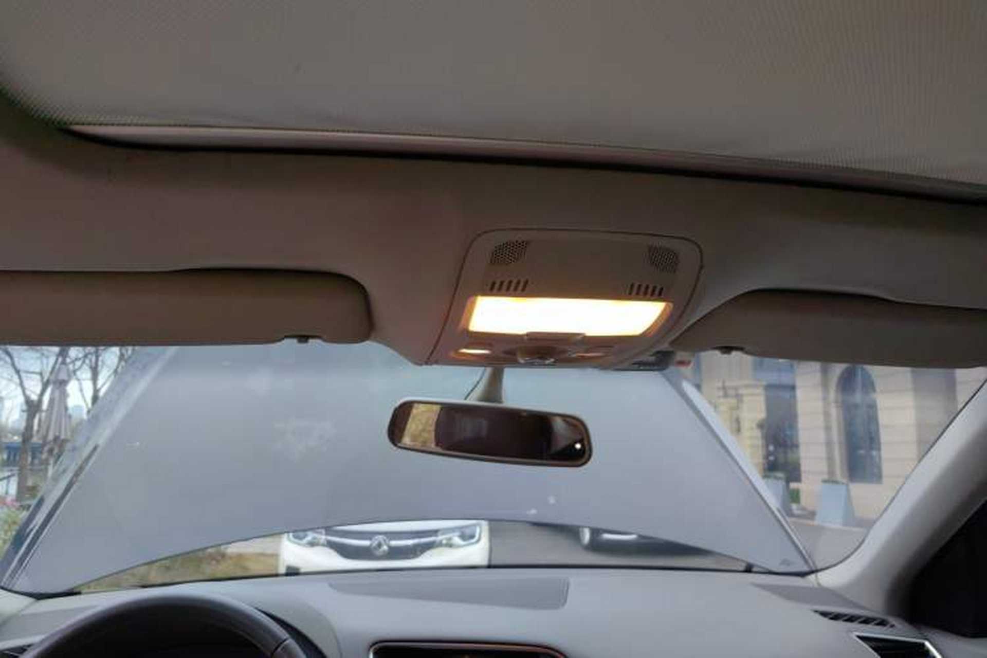 Used Audi Q5 2010 2.0TFSI Technology Edition Headliner