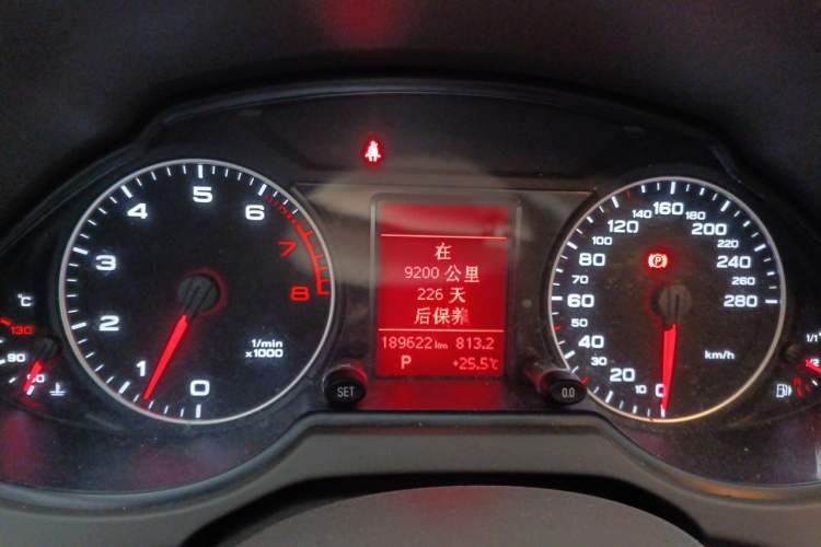 Used Audi Q5 2010 2.0TFSI Trendy Edition Instrument Cluster