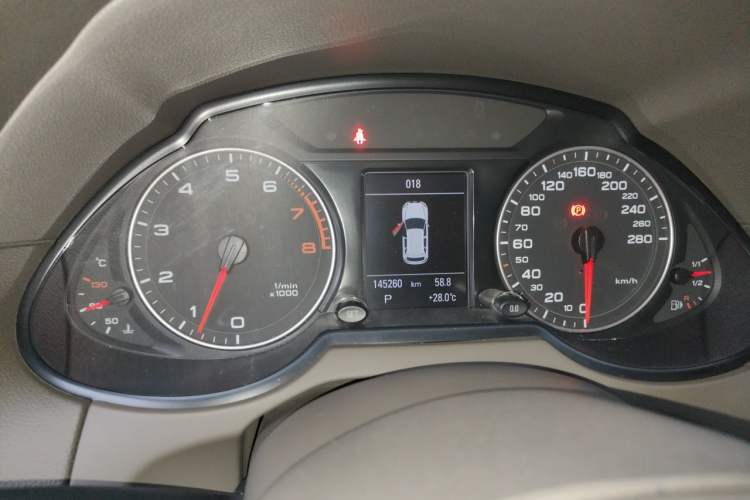 Used Audi Q5 2010 3.2 FSI Sport Edition Instrument Cluster