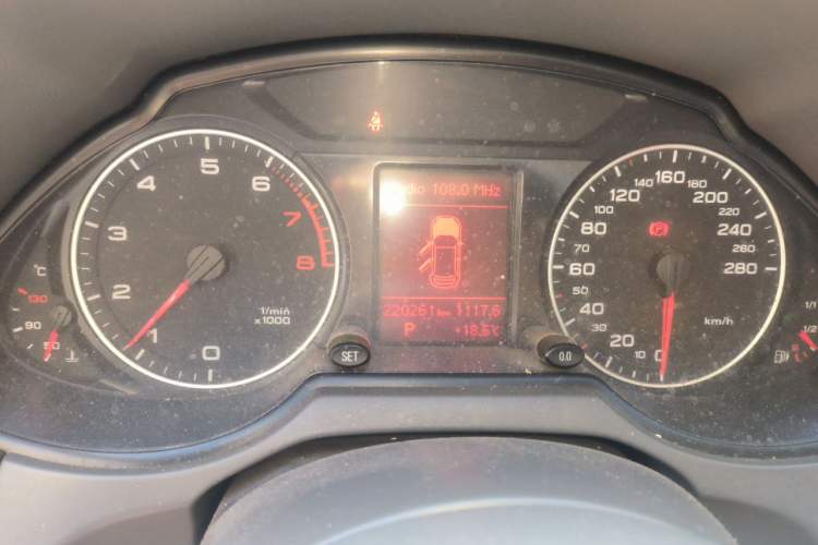 Used Audi Q5 2010 2.0TFSI Technology Edition Instrument Cluster