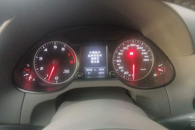 Used Audi Q5 2010 3.2 FSI Sport Edition Instrument Cluster