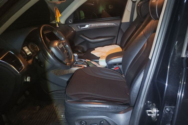 Used Audi Q5 2010 3.2 FSI Sport Edition Left Front Seat