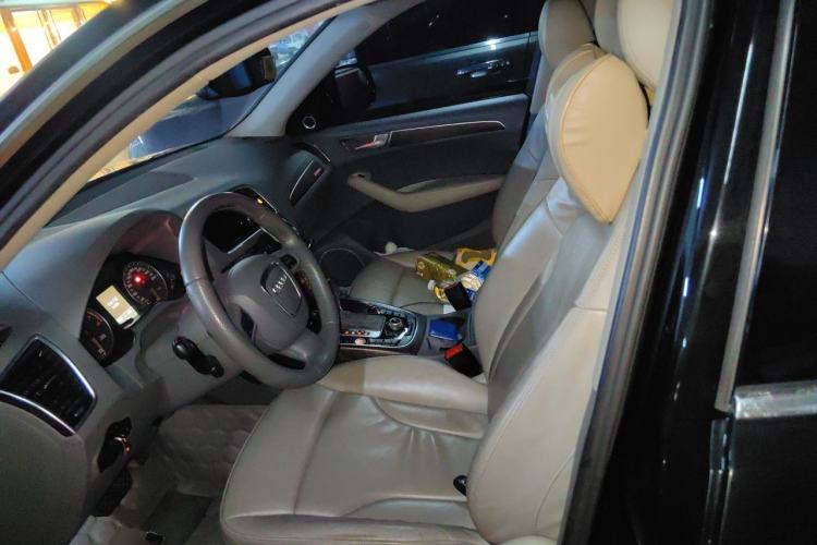 Used Audi Q5 2010 3.2 FSI Off-road Version Left Front Seat