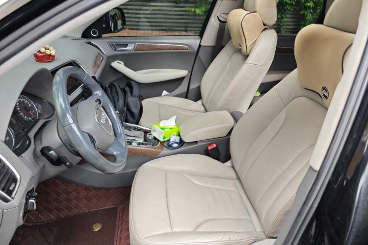Used Audi Q5 2010 3.2 FSI Sport Edition Left Front Seat