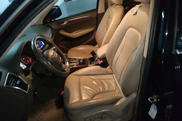 Used Audi Q5 2010 3.2 FSI Sport Edition Left Front Seat