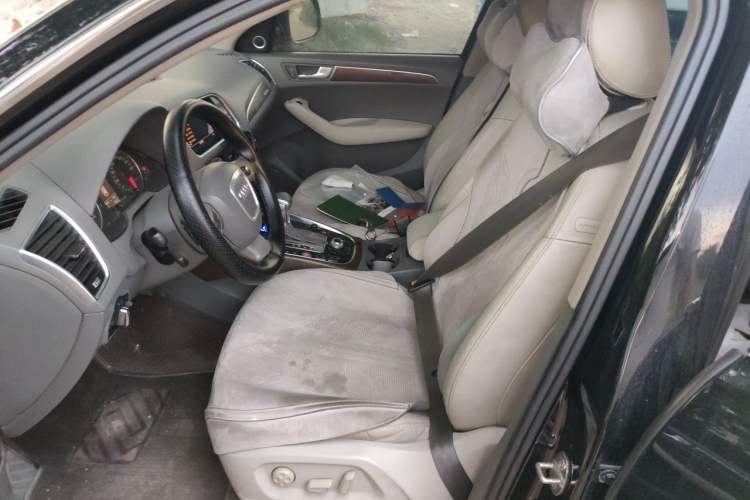 Used Audi Q5 2010 3.2 FSI Sport Edition Left Front Seat