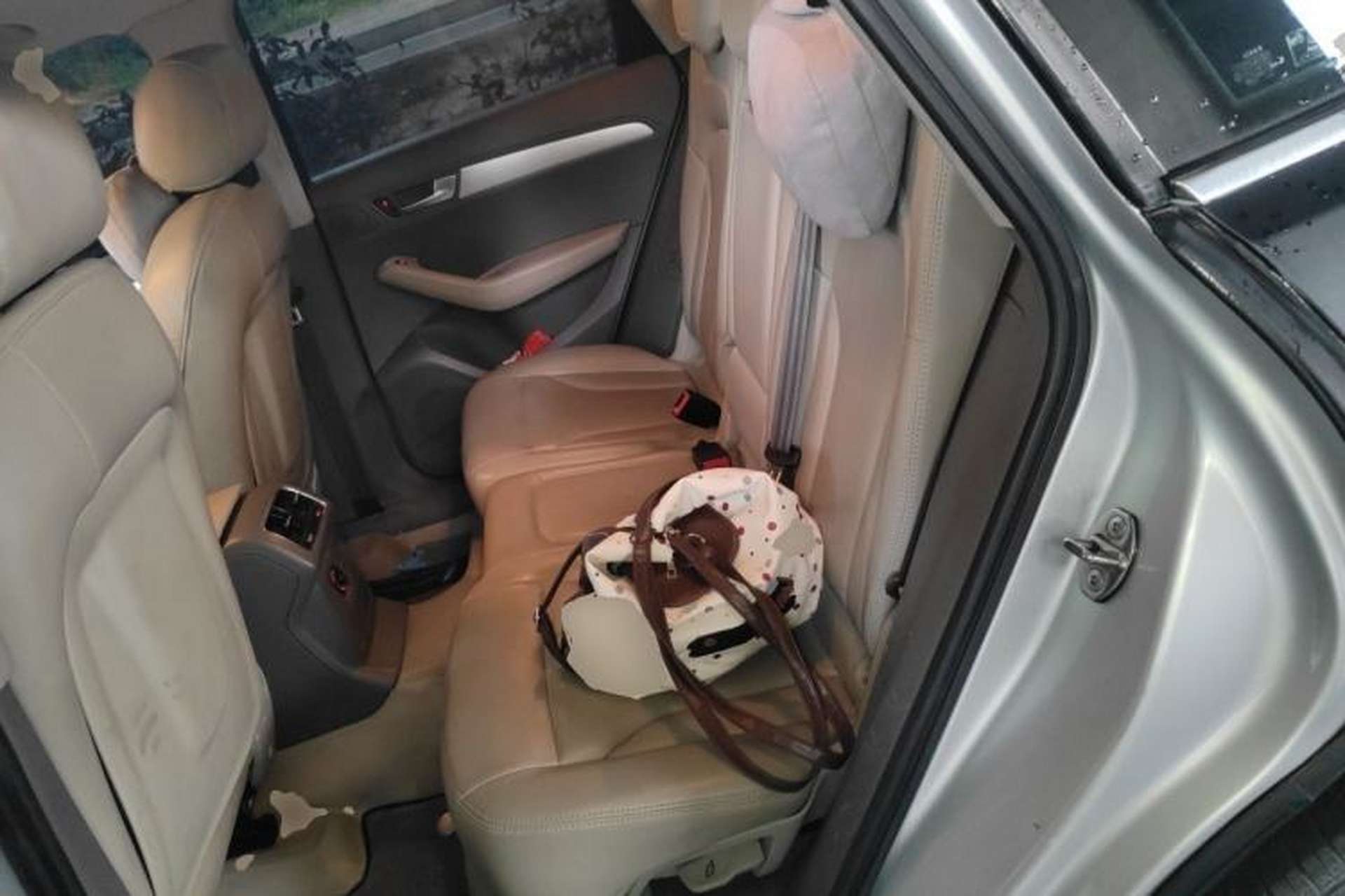 Used Audi Q5 2010 2.0TFSI Technology Edition Left Rear Seat