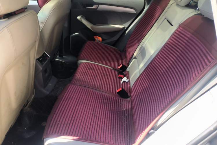 Used Audi Q5 2010 2.0TFSI Technology Edition Left Rear Seat
