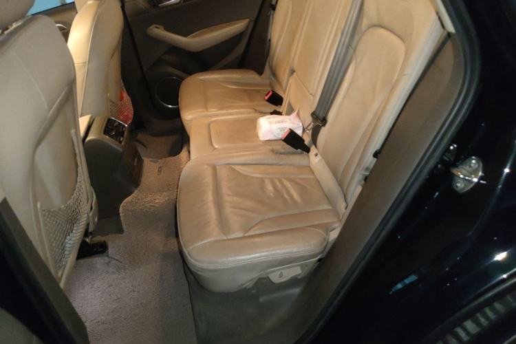 Used Audi Q5 2010 3.2 FSI Sport Edition Left Rear Seat