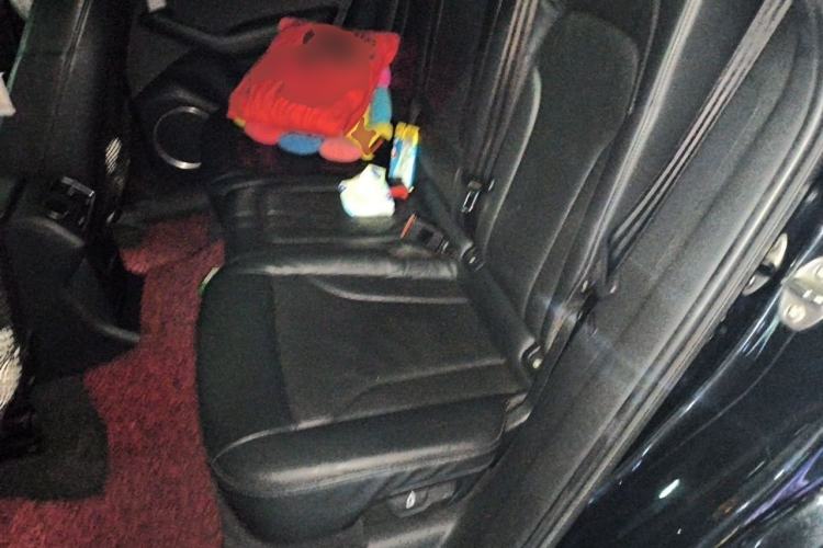 Used Audi Q5 2010 2.0TFSI Luxury Edition Left Rear Seat