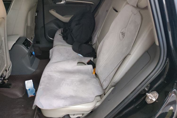 Used Audi Q5 2010 3.2 FSI Sport Edition Left Rear Seat