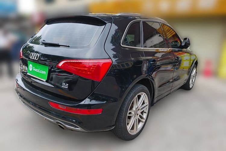 Used Audi Q5 2010 3.2 FSI Sport Edition Rear Right 45 Deg