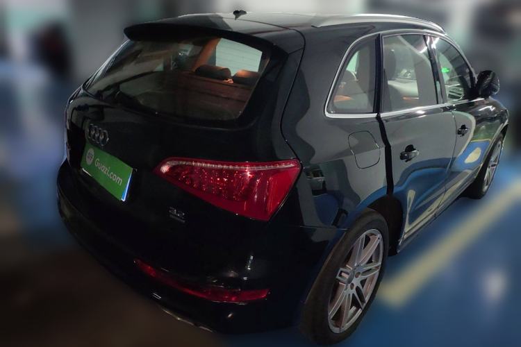 Used Audi Q5 2010 3.2 FSI Sport Edition Rear Right 45 Deg