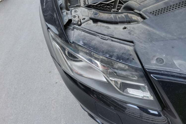 Used Audi Q5 2010 2.0TFSI Technology Edition Right Front Headlight