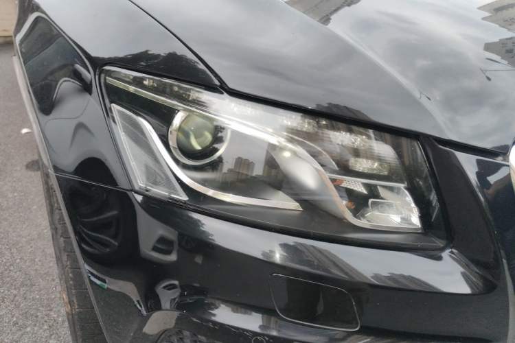 Used Audi Q5 2010 3.2 FSI Sport Edition Right Front Headlight