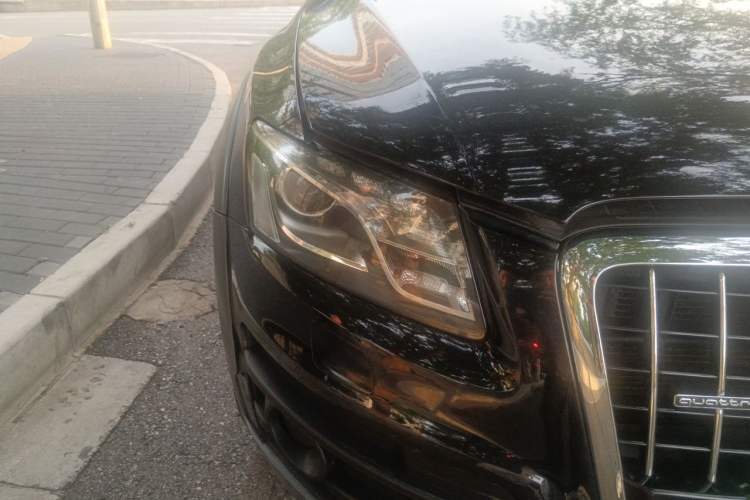 Used Audi Q5 2010 3.2 FSI Sport Edition Right Front Headlight