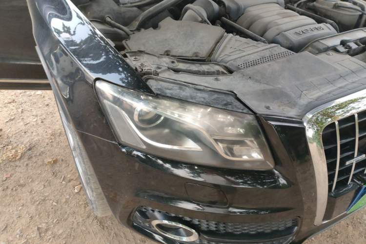 Used Audi Q5 2010 3.2 FSI Sport Edition Right Front Headlight