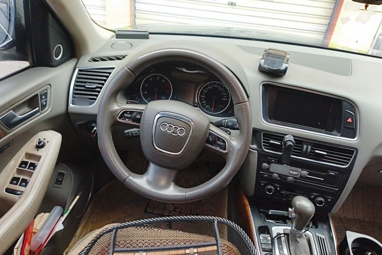 Used Audi Q5 2010 3.2 FSI Sport Edition Steering Wheel