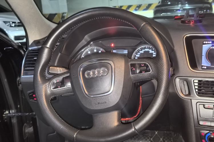 Used Audi Q5 2010 3.2 FSI Sport Edition Steering Wheel