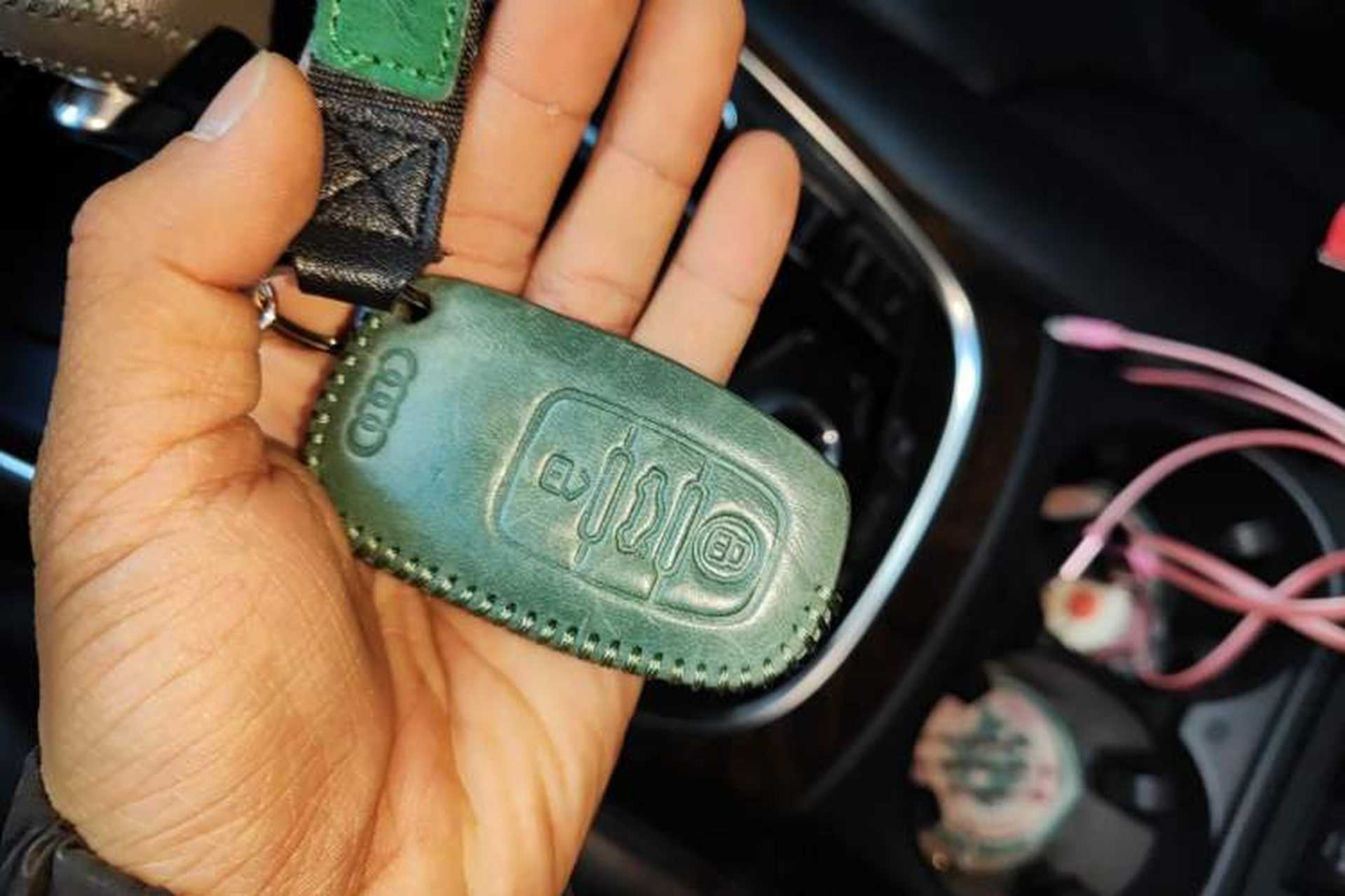 Used Audi Q5 2010 2.0TFSI Off-Road Version Vehicle Key