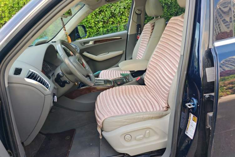 Used Audi Q5 2010 3.2 FSI Off-road Version Left Front Seat