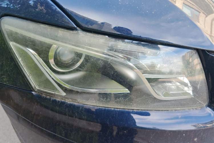Used Audi Q5 2010 3.2 FSI Off-road Version Right Front Headlight