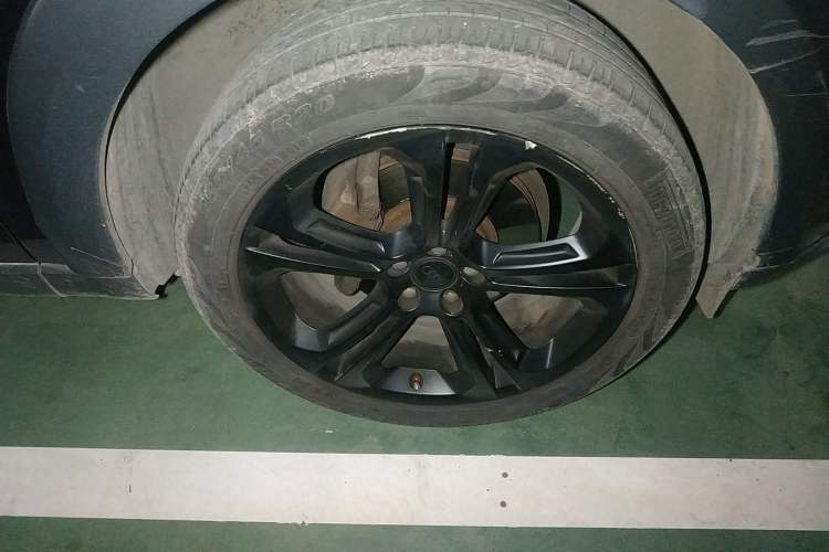 Used Audi Q5 2010 2.0TFSI Off-Road Version Right Front Wheel Hub