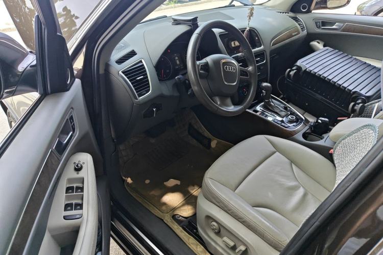 Used Audi Q5 2010 3.2 FSI Sport Edition Driver Seat