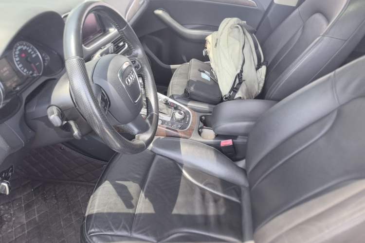 Used Audi Q5 2010 3.2 FSI Sport Edition Left Front Seat