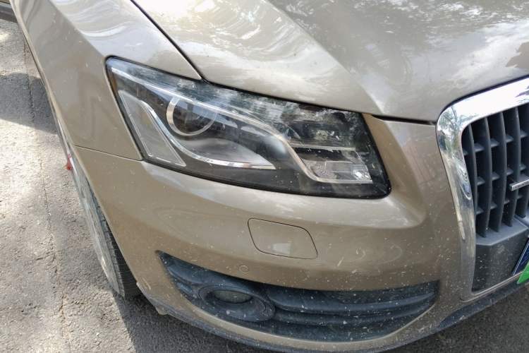 Used Audi Q5  Right Front Headlight