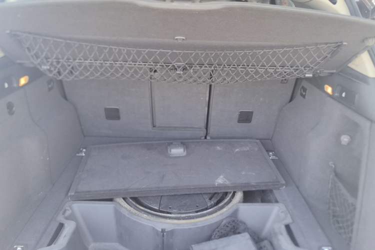 Used Audi Q5 2010 3.2 FSI Sport Edition Trunk