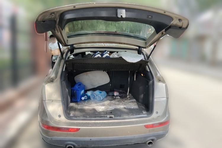 Used Audi Q5  Trunk