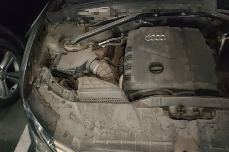 Used Audi Q5 2010 2.0TFSI Trendy Edition Engine Bay Right