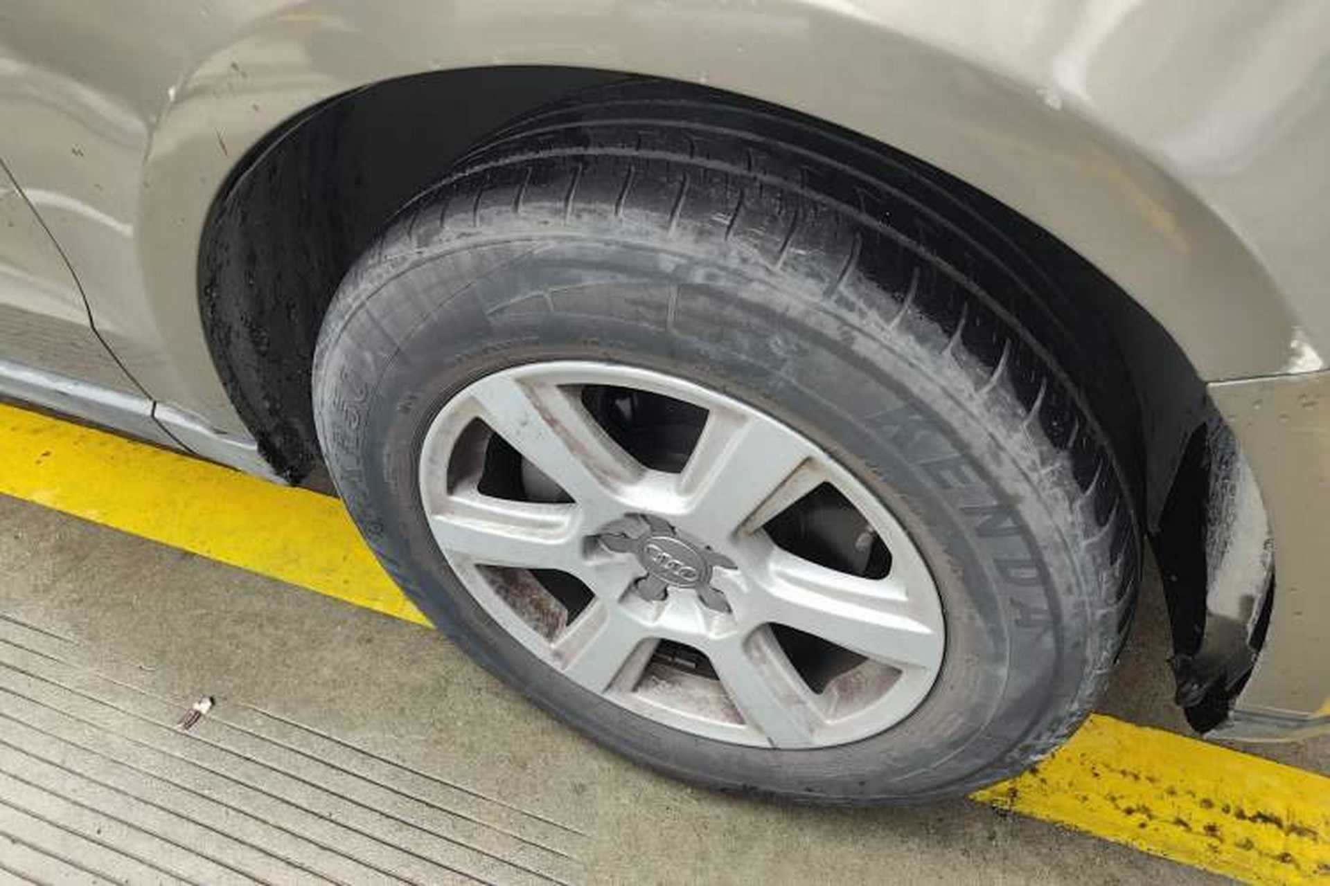 Used Audi Q5 2010 2.0TFSI Trendy Edition Right Front Wheel Hub