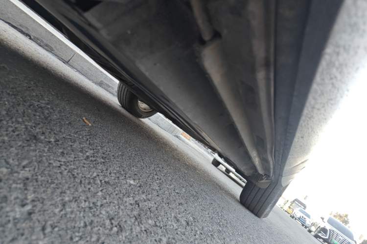 Used Audi Q5 2010 2.0TFSI Trendy Edition Chassis Front Left