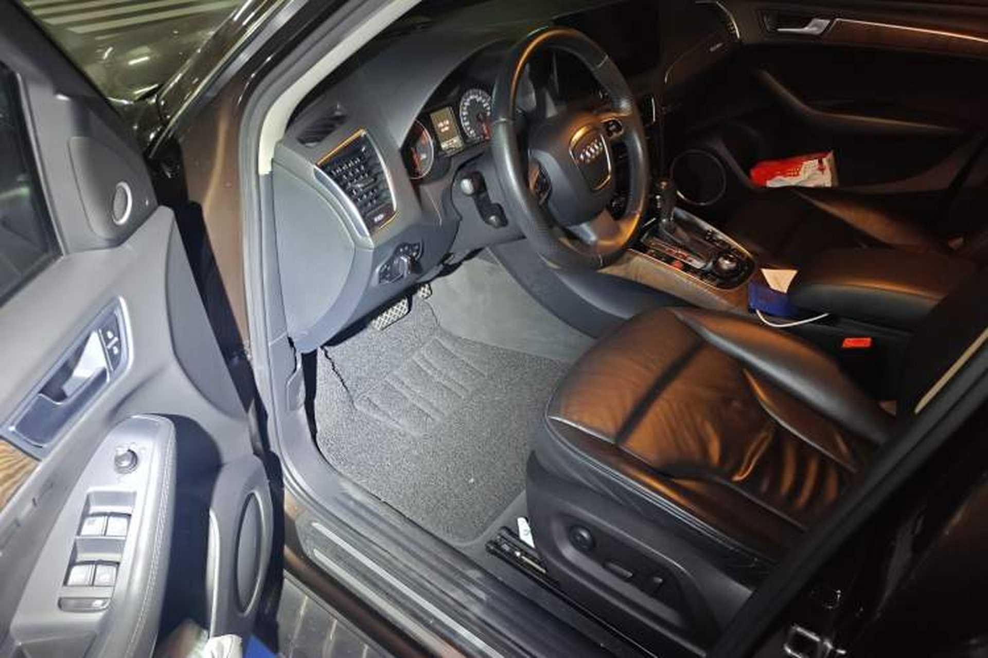 Used Audi Q5 2010 3.2 FSI Off-road Version Driver Seat