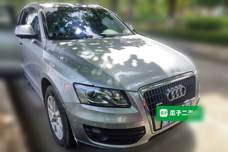 Used Audi Q5 2010 2.0TFSI Trendy Edition Front Right 45 Deg