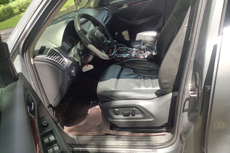 Used Audi Q5 2010 2.0TFSI Trendy Edition Left Front Seat