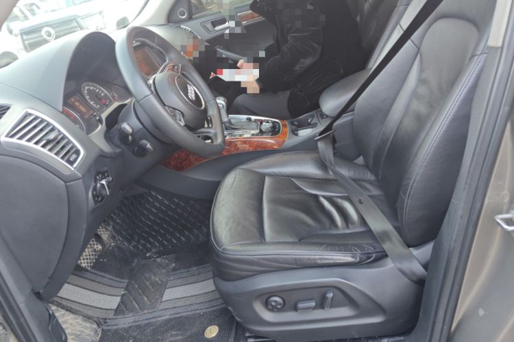 Used Audi Q5 2010 2.0TFSI Trendy Edition Left Front Seat