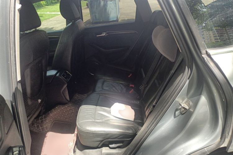 Used Audi Q5 2010 2.0TFSI Trendy Edition Left Rear Seat