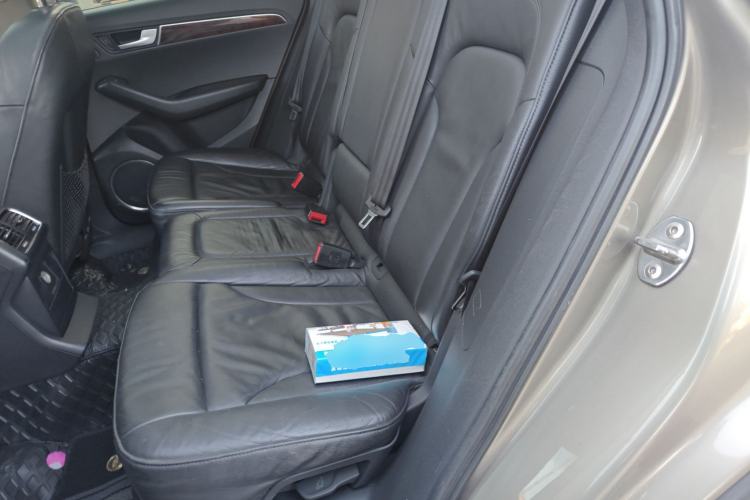 Used Audi Q5 2010 2.0TFSI Trendy Edition Left Rear Seat