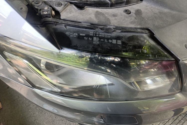 Used Audi Q5 2010 2.0TFSI Trendy Edition Right Front Headlight